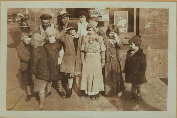 Thanksgiving ragamuffins, No.49-51., 1933
