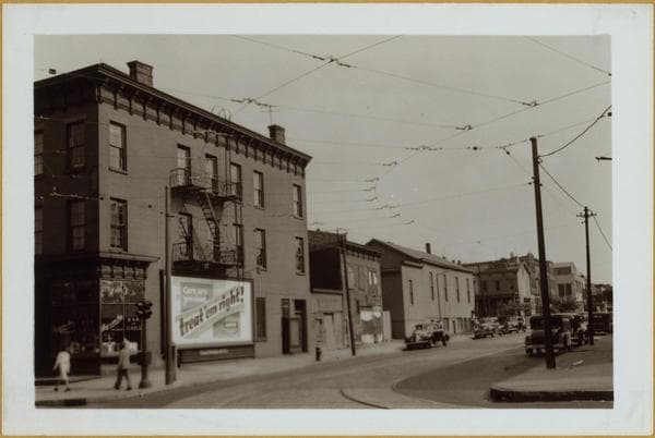 Brooklyn: Troy Ave. - Fulton St.