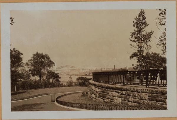 Manhattan: Carl Schurz Park (Northward)., 1937