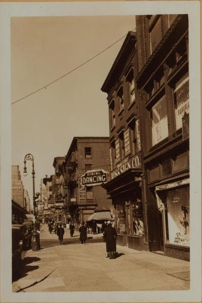 Manhattan: 6th Avenue - 24th Street, 1928–1935