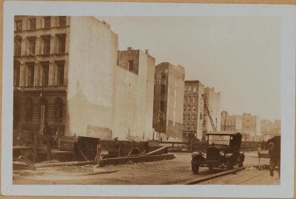 Manhattan: Houston Street (East) - Mulberry Street, 1929