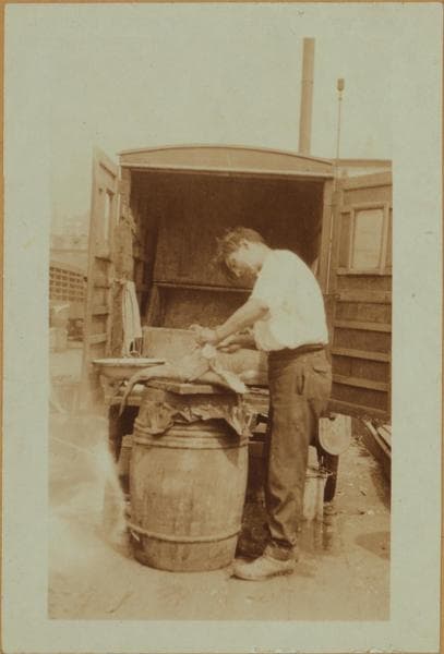 Fulton fish market., 1923