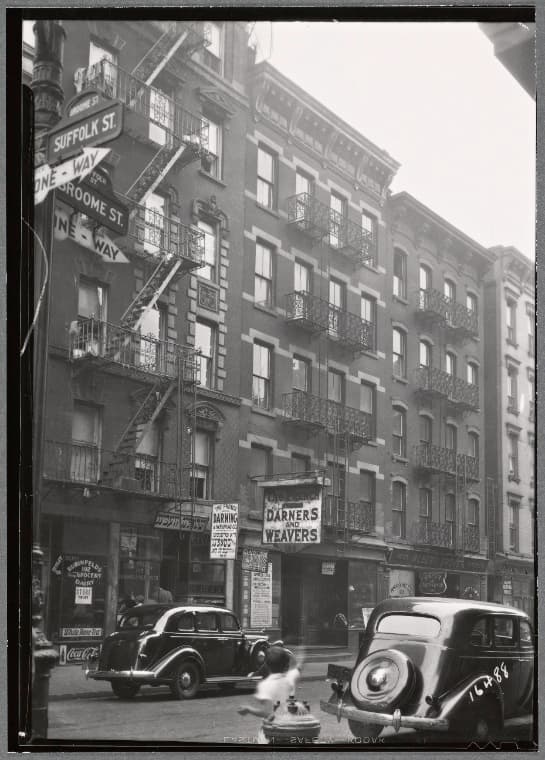 Tenements & storefronts; Rubinfeld's Grocery, French Darners: 188-192 Broome St.-Suffolk-Clinton, Manhattan, 1936
