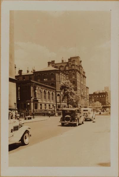 Manhattan: 68th Street - Lexington Avenue, 1927–1937