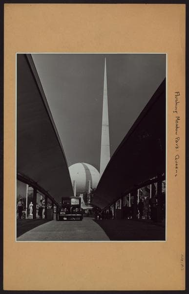 Queens: Flushing Meadow Park - [New York World's Fair of 1939-40 - Perisphere and Trylon.], 1939