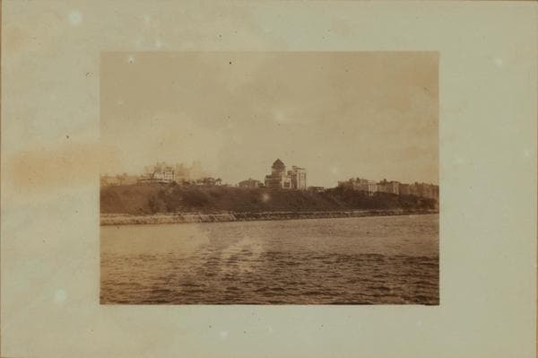 North (Hudson) River - Shore and skyline - Manhattan - 59th Street - George Washington Bridge - [International House of Columbia University.], 1926