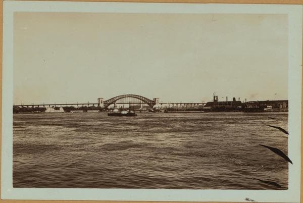 Bridges - Hell Gate Bridge - [Carl Schurz Park.], 1934