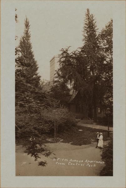 Manhattan: Central Park - Pathways [near the Mall]., 1923
