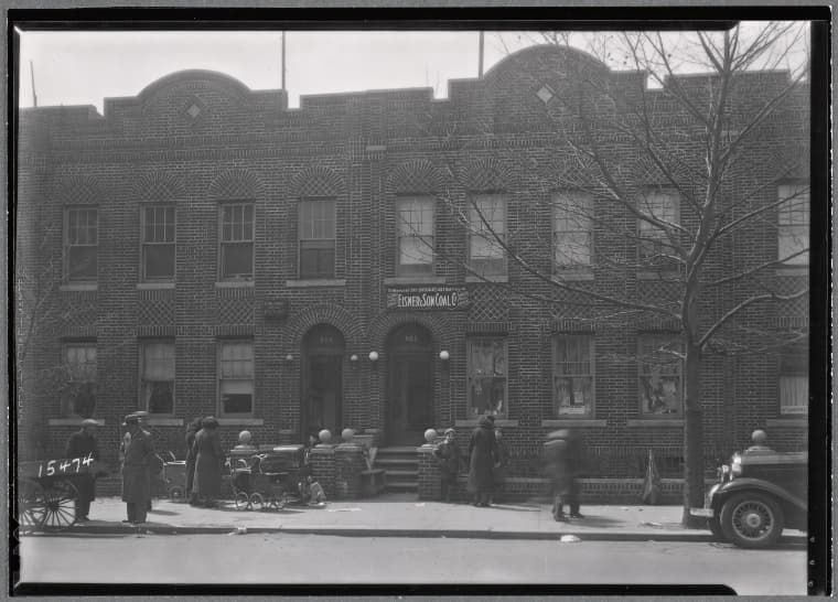 New row houses with shops, residents: Saratoga Ave.-Riverdale Av-Livonia, Brooklyn, 1936
