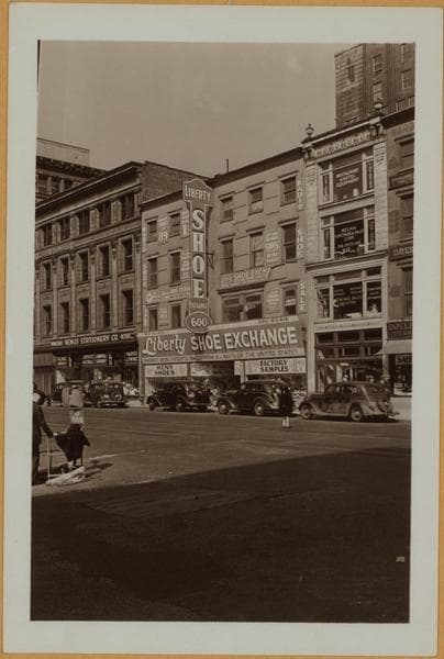 Manhattan: 6th Avenue - 18th Street (West), 1940