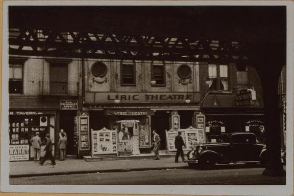 Manhattan: 3rd Avenue - between east 12th and east 13th Street.