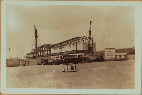 North (Hudson) River - Pier 32 of the North German Lloyd., 1935
