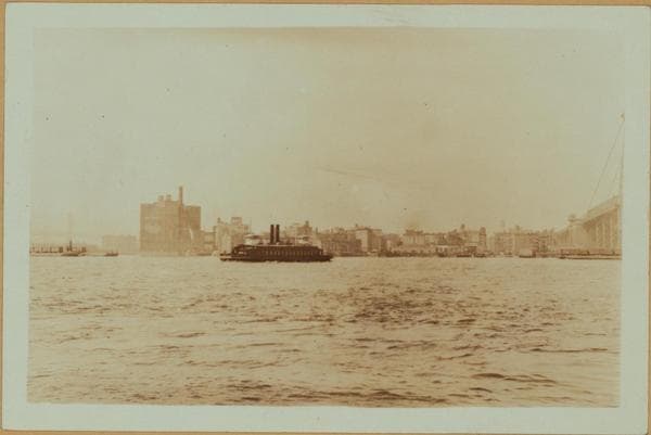 East River - Shore and skyline of lower Manhattan - South Ferry - Williamsburg Bridge - Broome Street - Manhattan Bridge., 1931–1935