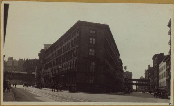 Manhattan: Stuyvesant Street, 1960