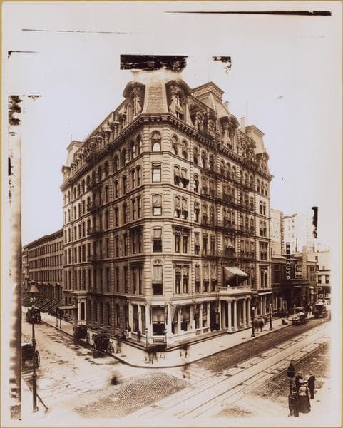 Manhattan: Broadway - 31st Street (West), 1945