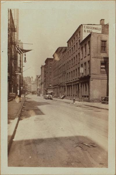 Manhattan: Water Street - Depeyster Street, 1930