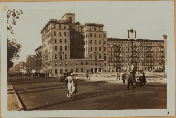 Manhattan: 5th Avenue - 106th Street, 1933