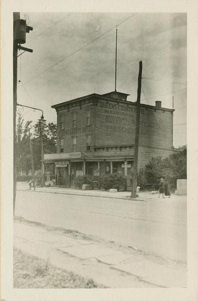 Queens: Astoria Boulevard - 49th Street, 1923–1927