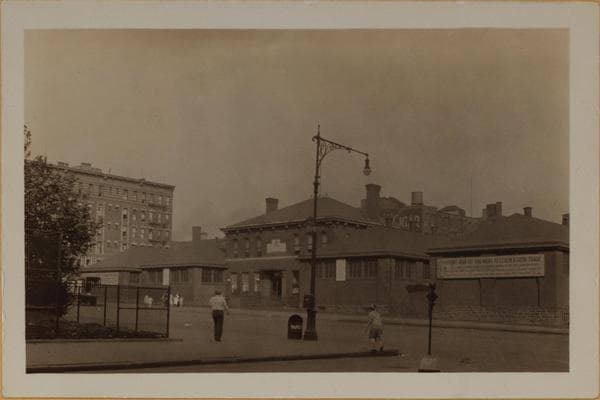 Manhattan: 1st Ave. - 67th St. E., 1927–1940