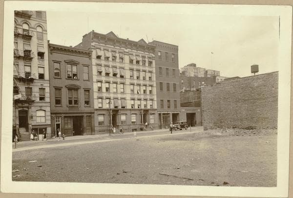 Manhattan: 17th Street - 9th Avenue, 1933–1935