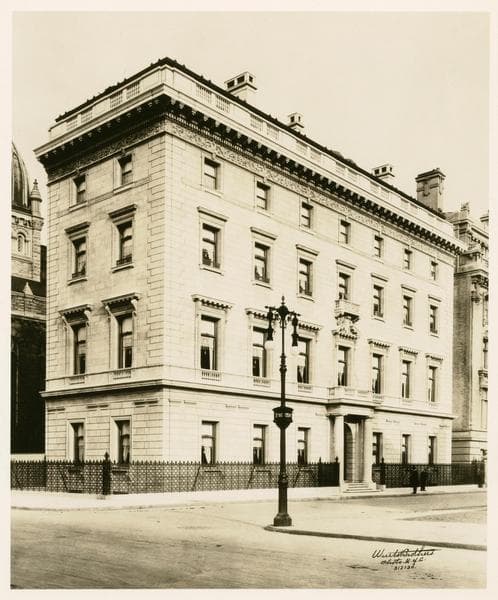 East 75th Street - Fifth Avenue