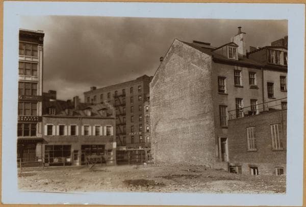 Manhattan: Christopher Street - Bedford Street, 1940