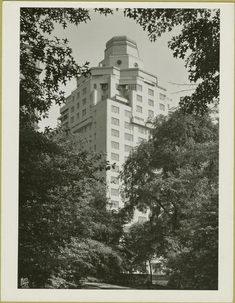 Fifth Avenue #945