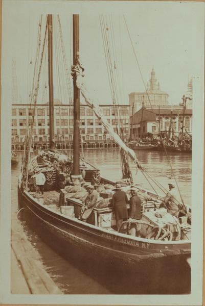 Fulton fish market in Manhattan - [Schooner Mary P. Mosquita.], 1934