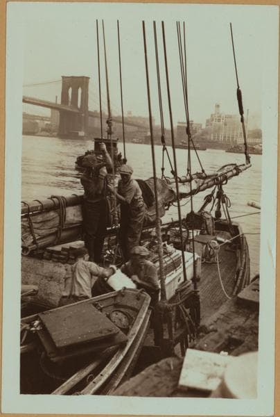 Fulton fish market - [Fishing schooner Viking.], 1924–1933