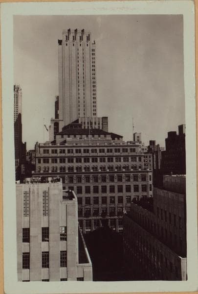 Manhattan: Rockefeller Plaza - 5th Avenue, 1933–1938
