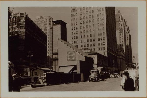 Manhattan: 6th Avenue - Broadway, 1939-03-29
