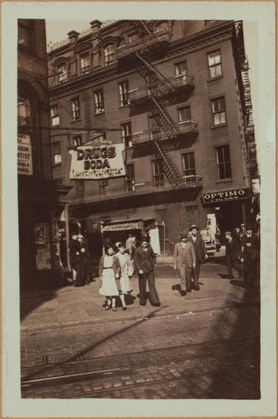 Manhattan: Mott Street - Chatham Square, 1933
