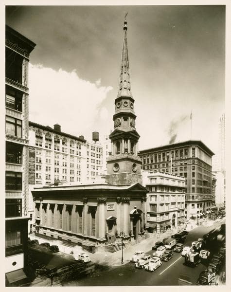 Fifth Avenue - West 37th Street