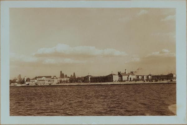 Islands - Governor's Island - [U.S. Hospital ; Barracks]., 1937