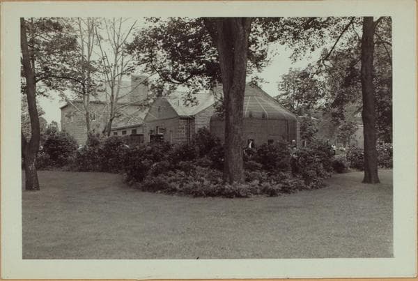 Richmond: Barrett Park - [Barrett Park Menagerie.], 1937