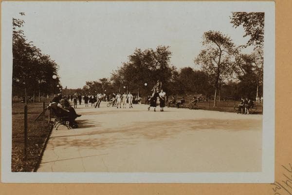 Manhattan: Central Park - The Mall., 1933