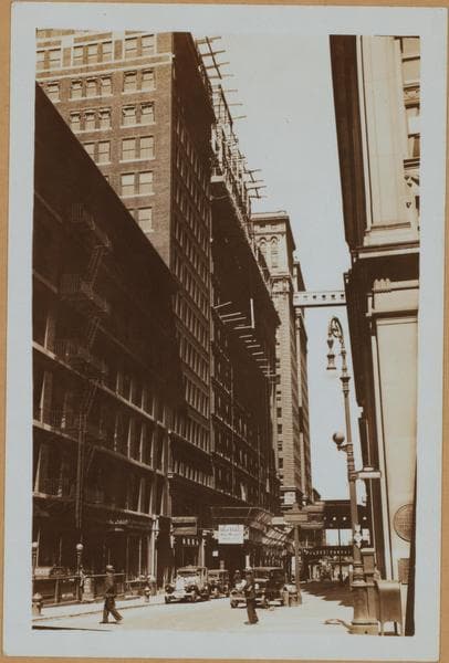 Manhattan: Dey Street - Broadway, 1933