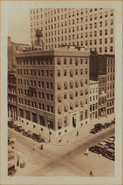 Manhattan: Wall Street - Front Street, 1930