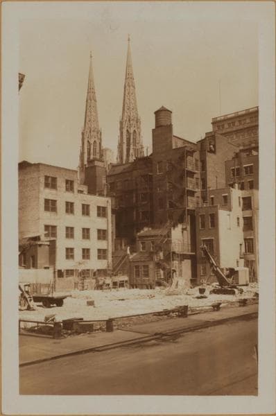 Manhattan: 49th Street - 5th Avenue, 1930–1932
