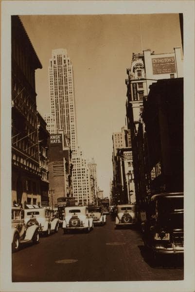 Manhattan: 5th Avenue - 38th Street, 1935