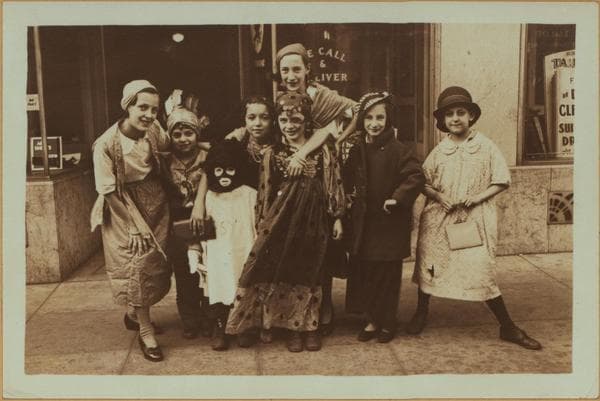 Thanksgiving ragamuffins, No.13-15., 1933