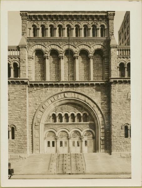Fifth Avenue - 75th Street, east side