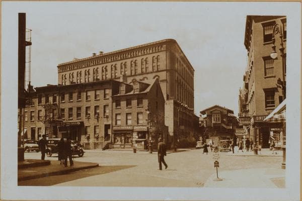 Manhattan: Hudson Street - Christopher Street, 1937-05-15