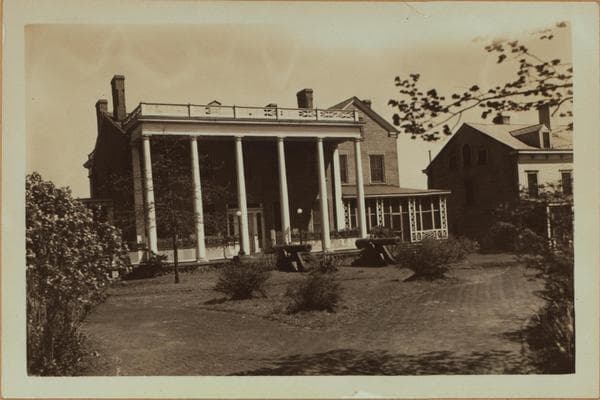 Islands - Governors Island - [Officers' quarters.], 1935