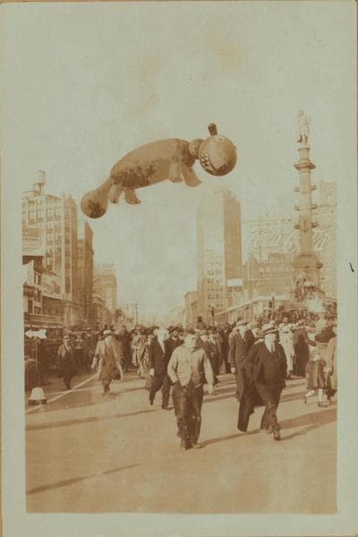 Celebrations - Parades - Municipal events - Macy's Thanksgiving Parade., 1932
