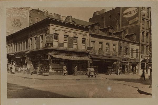 Manhattan: Grand Street - Eldridge Street, 1928–1936