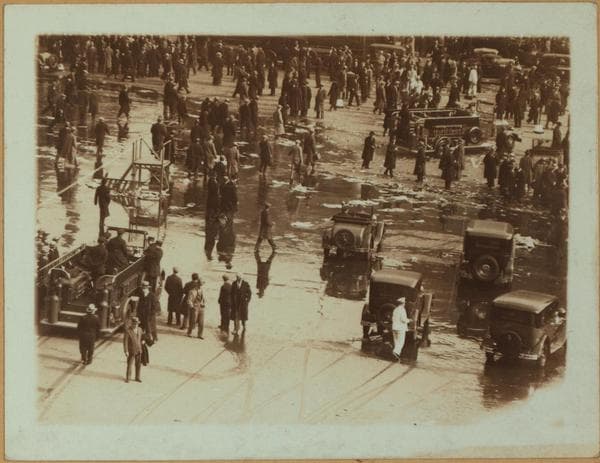 Strikes and demonstrations - [Union Square demonstration.], 1934