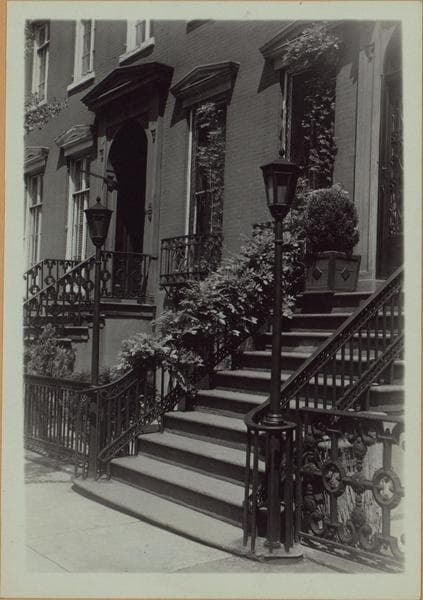 Manhattan: St. Lukes Place - Hudson Street, 1939
