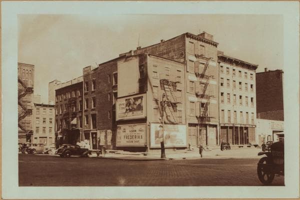 Manhattan: South Street - Pike Slip, 1937