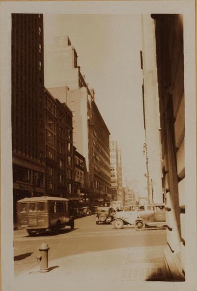 Manhattan: 49th Street - Madison Avenue, 1930